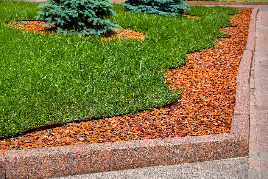 4 Simple Mulch Projects for a Beautiful Autumn Garden